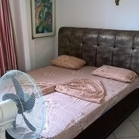 Manos House 度假居 *