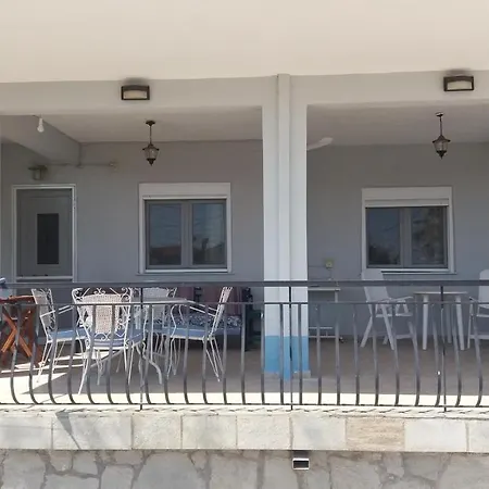 Manos House 艾斯普罗瓦塔