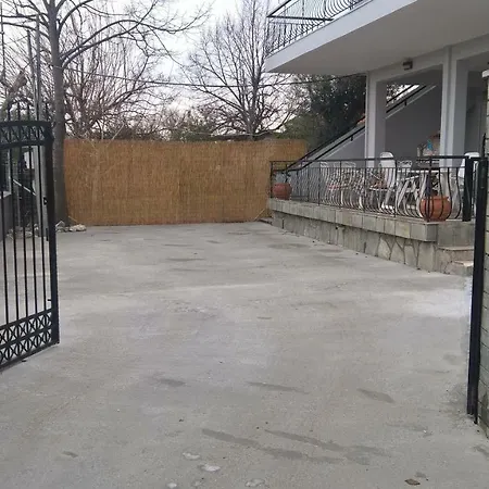 Manos House 度假居 *